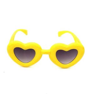 عینک آفتابی قلبی زرد